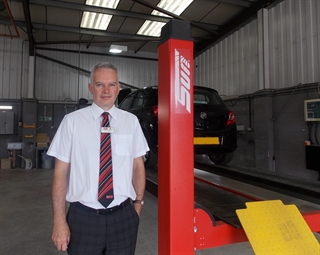 Thurlow Nunn in Holt purchased a Sun automated test lane and a V2200 wheel aligner.
